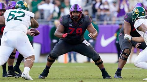 Dolphins NFL draft options: Offensive line